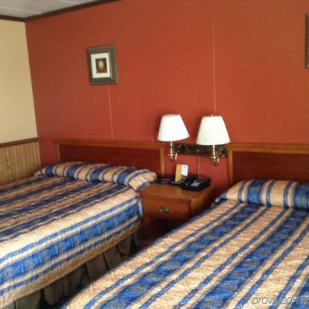 Village Inn Motel - Berrien Springs Exteriör bild